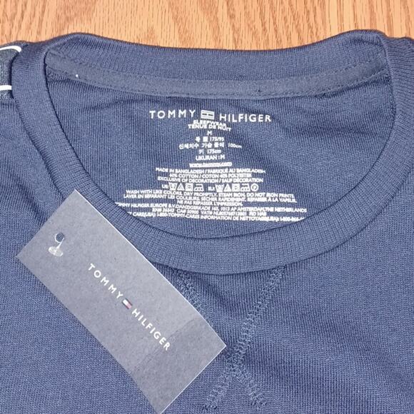 Tommy Hilfiger Dark Navy Sweatshirt SZ:Medium NEW WITH TAGS - Picture 4 of 6